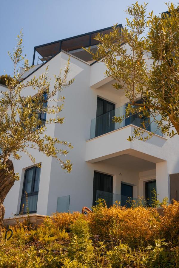 Azar Luxury Suites Vlore Bagian luar foto