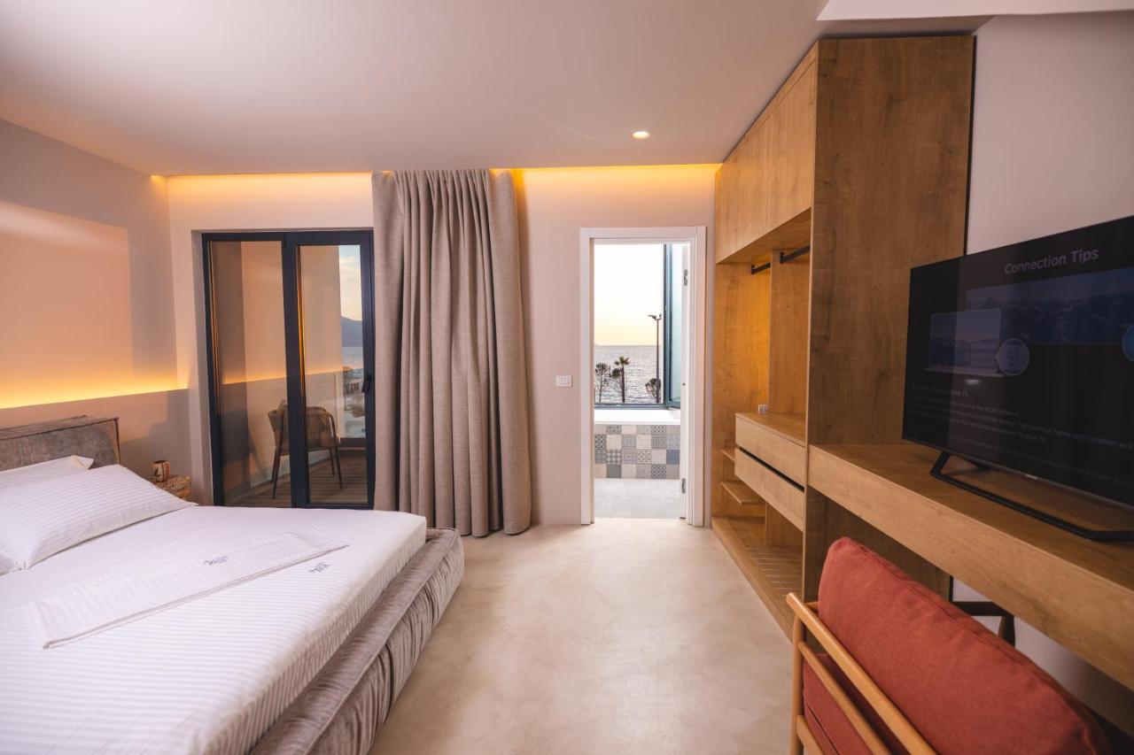 Azar Luxury Suites Vlore Bagian luar foto