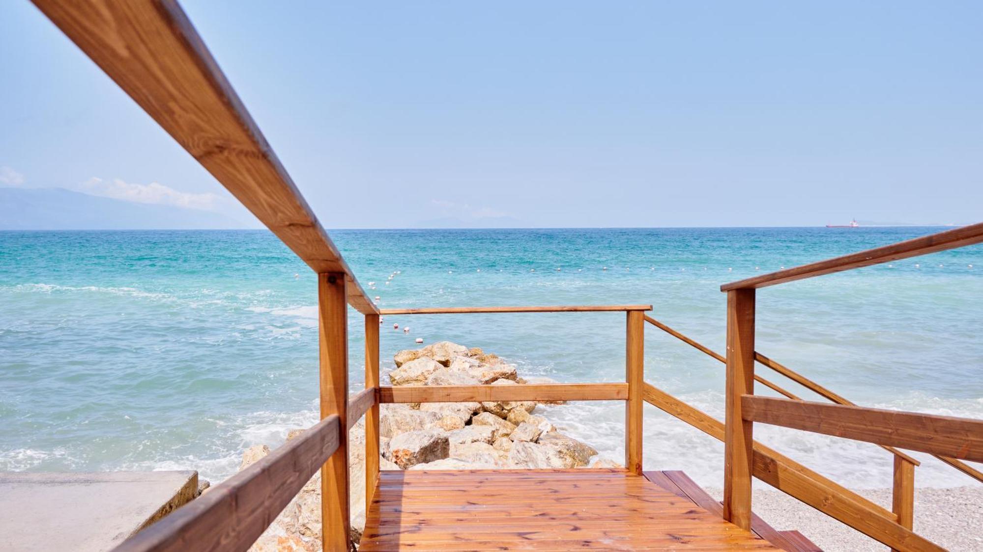 Azar Luxury Suites Vlore Bagian luar foto