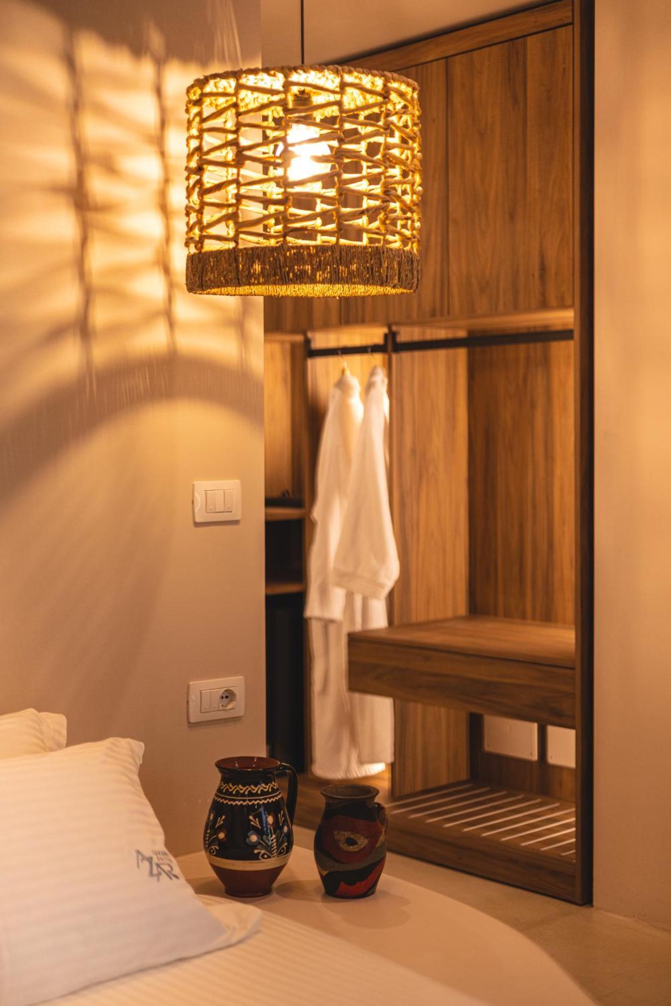 Azar Luxury Suites Vlore Bagian luar foto