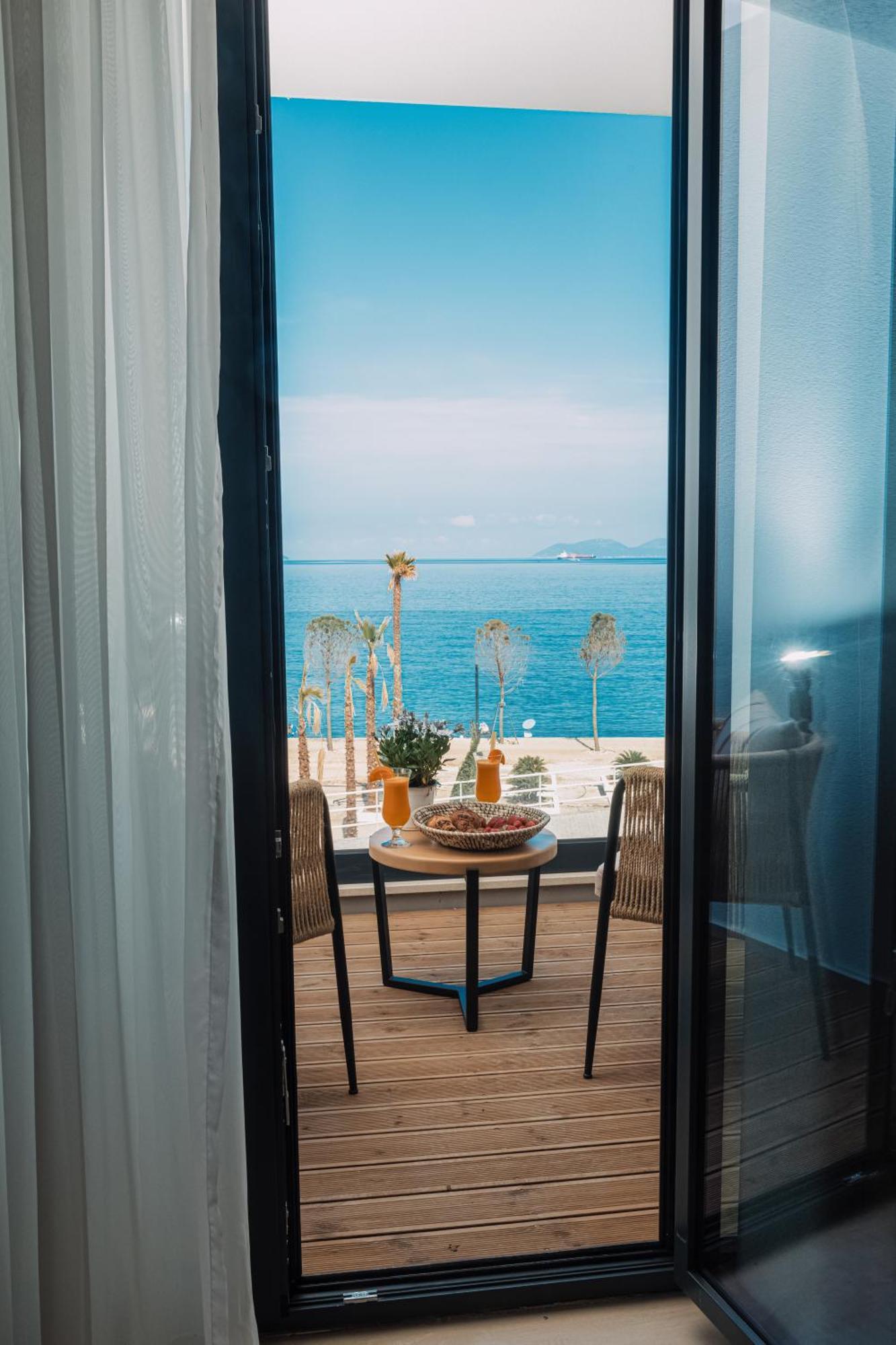 Azar Luxury Suites Vlore Bagian luar foto