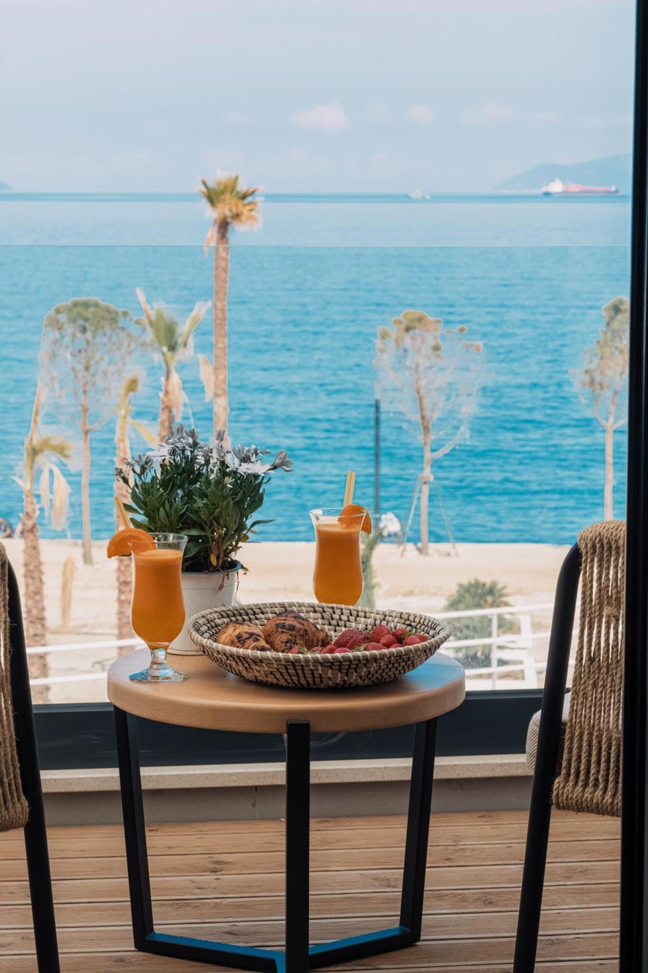 Azar Luxury Suites Vlore Bagian luar foto