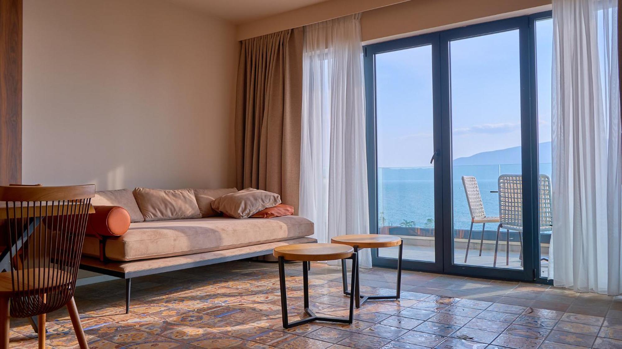 Azar Luxury Suites Vlore Bagian luar foto