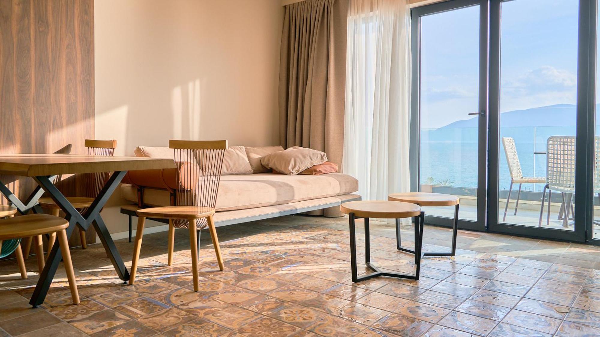 Azar Luxury Suites Vlore Bagian luar foto